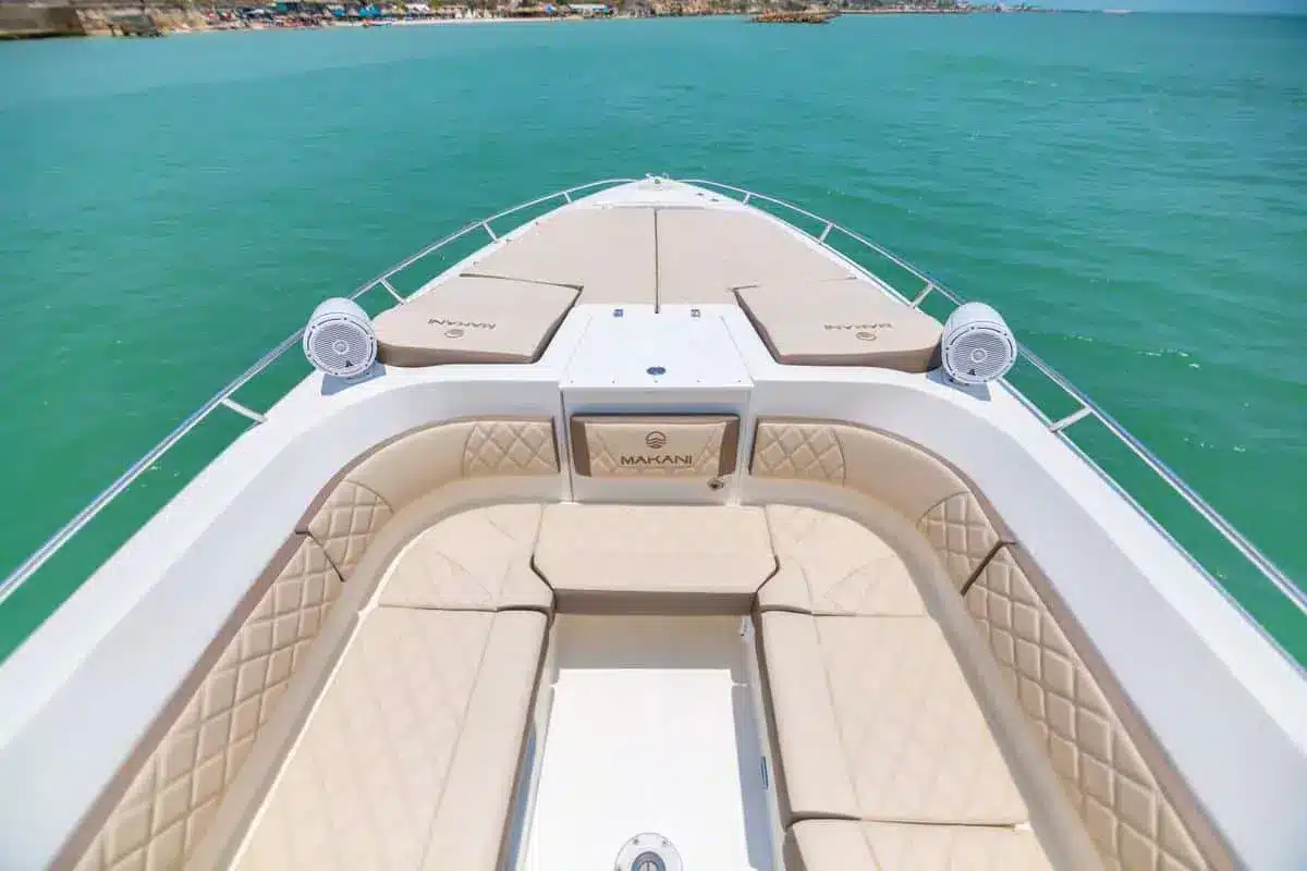Lancha Makani - Image 10