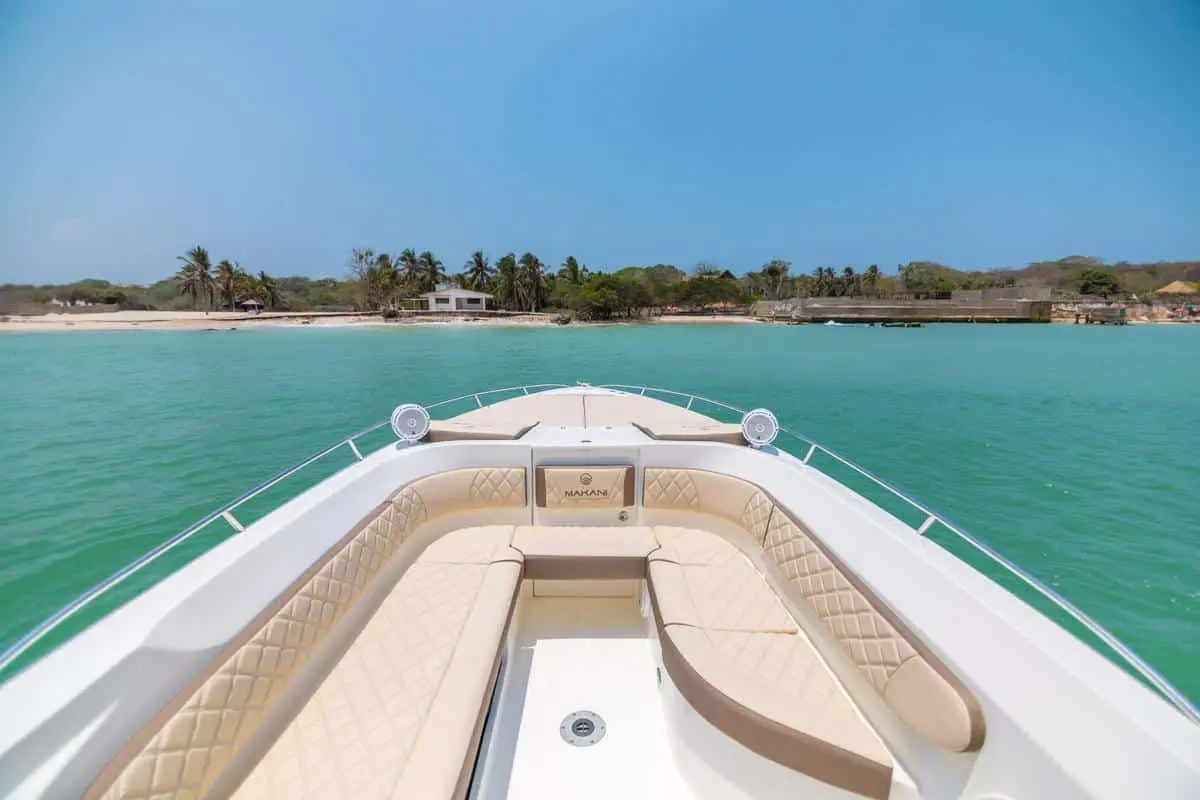 Lancha Makani - Image 5