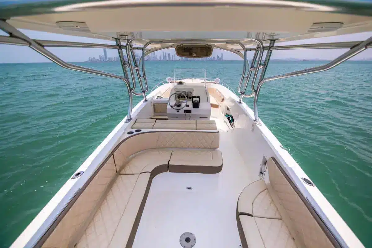 Lancha Makani - Image 8